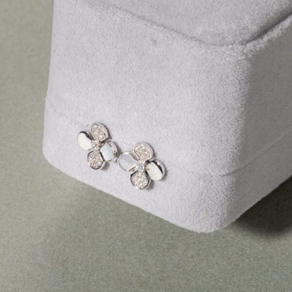 925 Sterling Silver Stud Earrings Four-leaf Clover Clover Flower Stud Earrings Ladies Four-leaf Clover Earrings Good Luck Clover for Ladies Valentine's Day Gift - Image 2